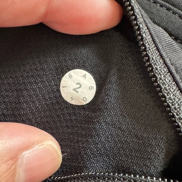 Lululemon Speed Short (4-way Stretch 2 1/2") Strive Multi Black / Black - Picture 10 of 11